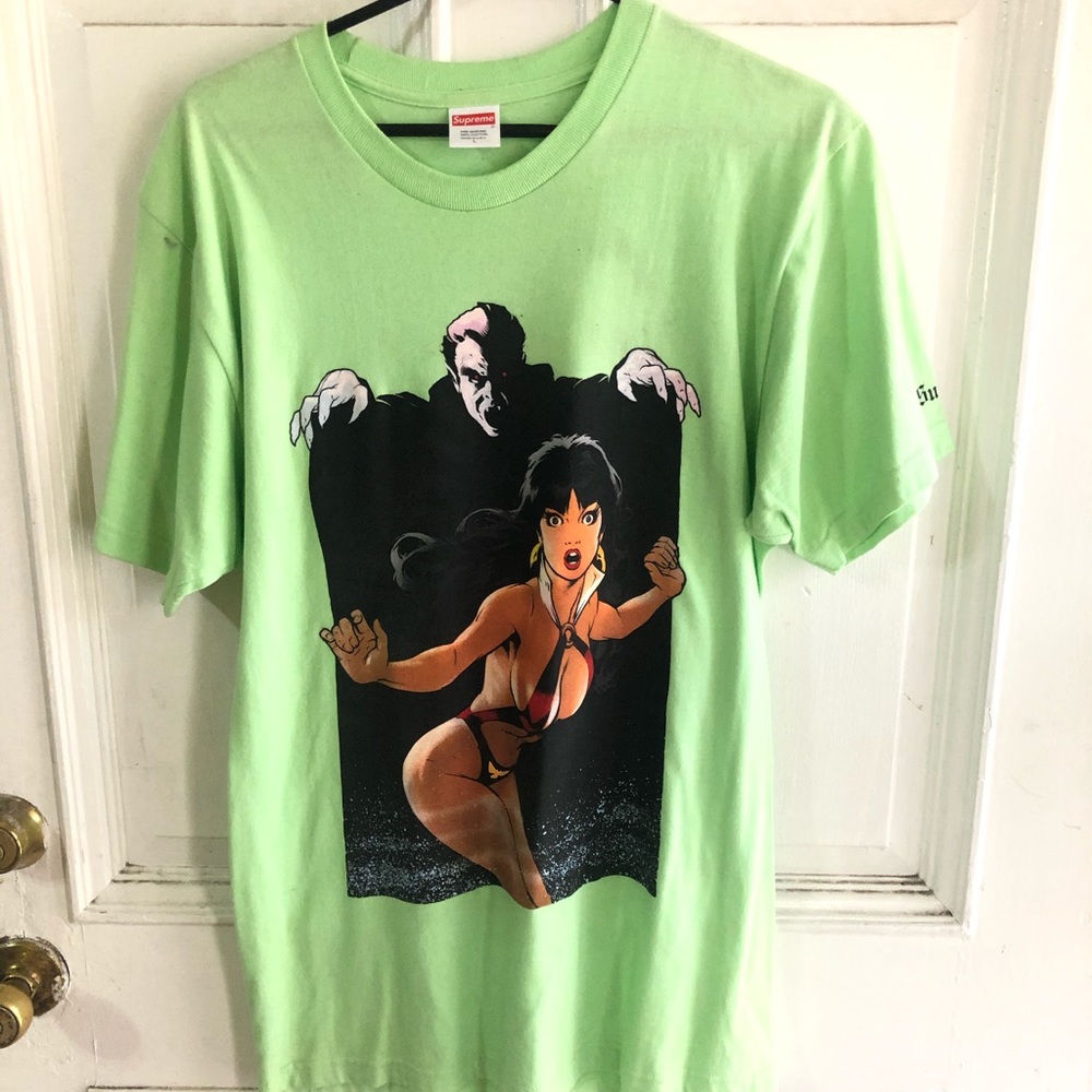 Supreme tee ❌SOLD❌